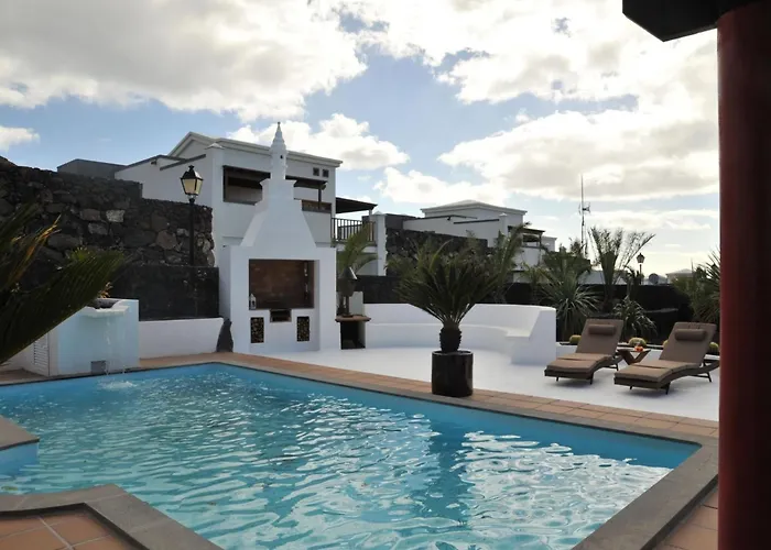 Calero' Haus Mit Schwimmbad Privada By Interhome Nyaraló